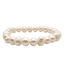  The Classic Freshwater Pearl Bracelet