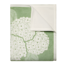  ChappyWrap Hydrangeas Blanket