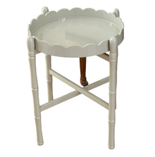  Scallop Laquer Tray and Stand